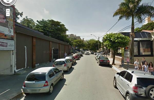 Imagem do Google de trecho da Rua Padre Almeira, no Cambuí (Reprodução/Google Maps)