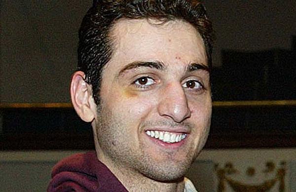 Autor do atentado de Boston morreu após trocar tiros com a polícia (France Presse)