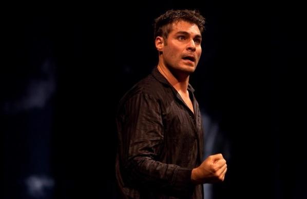 Thiago Lacerda protagoniza 'Hamlet', de William Shakespeare (Divulgação)