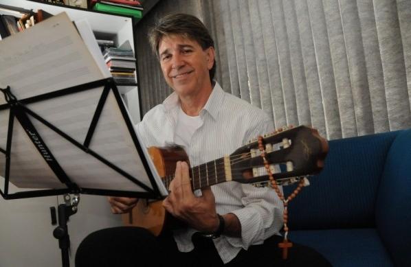O cantor e compositor Jorginho Araújo, mineiro radicado em Campinas desde os 5 anos, (Érica Dezonne/AAN)