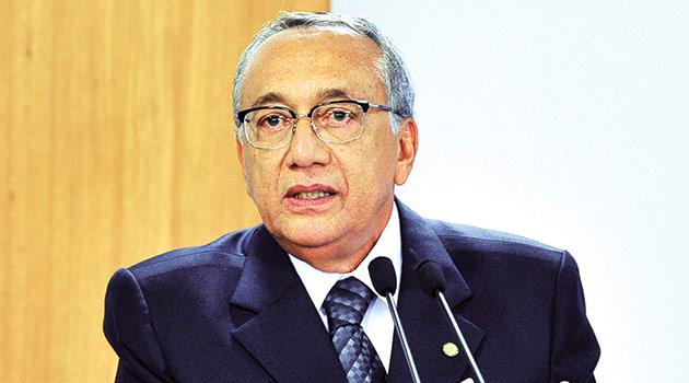 O ministro do Turismo Gastão Vieira: obras estão muito atrasadas (Divulgação)