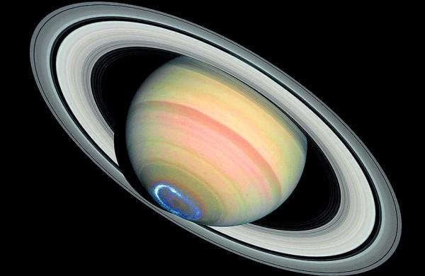 O planeta Saturno, seus anéis e suas luas poderão ser visualizados nos telescópios do Observatório Municipal (Divulgação)