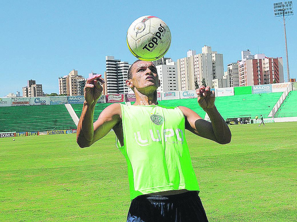 O Guarani é um dos clubes que sofrem com processos trabalhistas; o pódio pertence aos times do Rio (Cedoc/ RAC)