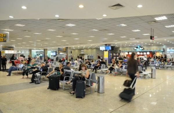 Aeroportos brasileiros registraram 85,5 mil desembarques de passageiros em voos domésticos, crescimento de 70,94% desde 2007 (Divulgação)