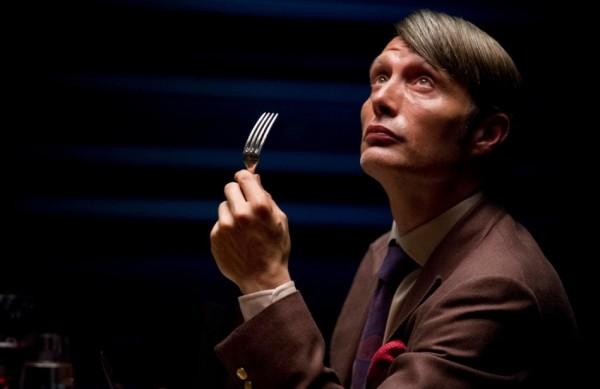 Mads Mikkensen vive o psiquiatra canibal Hannibal Lecter em série de TV (Divulgação)