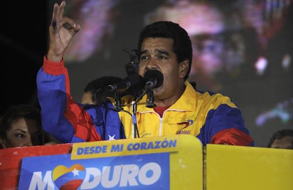 Nicolás Maduro venceu as eleições com margem mínima sobre seu adversário Henrique Capriles (France Press)