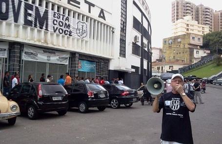 Reservas de vagas serão feitas também pela equipe da Emdec na madrugada de domingo para evitar estacionamentos na região (Cedoc/ RAC)