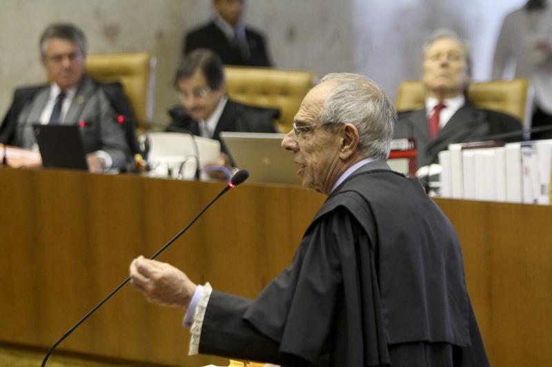 O advogado Márcio Thomaz Bastos, ex-ministro da Justiça, representa José Roberto Salgado, ex-dirigente do Banco Rural (Agência Brasil)