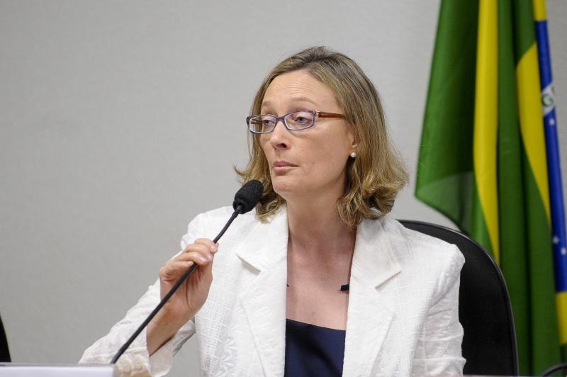 Ministra da Secretaria Epecial de Direitos Humanos, Maria do Rosário Nunes, em audiência pública  (Agência Brasil)