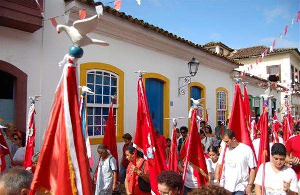 Em Paraty, é uma celebração que faz parte do cotidiano dos moradores (Divulgação)