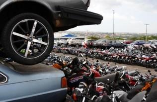 Veículos de passeio, utilitários, motos e similares agora pagam 19,43 UFIC (R$ 48,36) pela estadia  (Cedoc/ RAC)