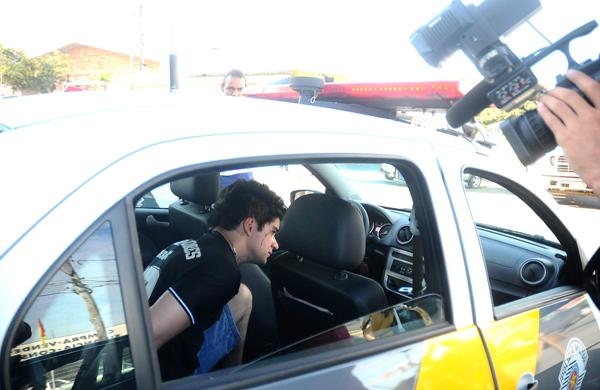 Motorista que causou os acidentes foi detido e levado para delegacia (Érica Dezonne/AAN)