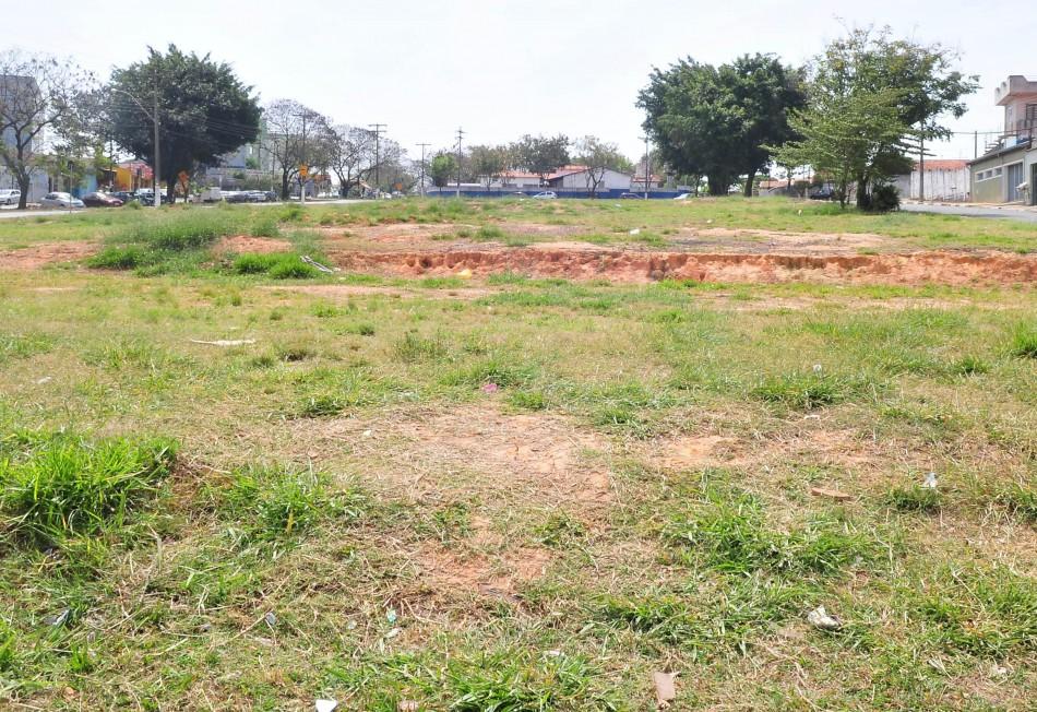 Terreno na Vila Padre Anchieta destinado à construção do PS Metropolitano (Cedoc/RAC)