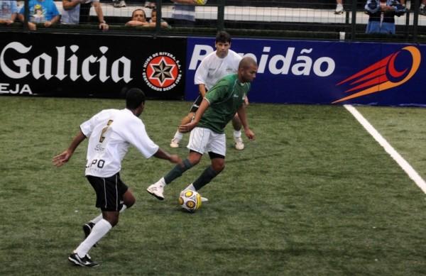 Amoroso voltará a defender o Guarani no Paulista de Showbol (Cedoc)