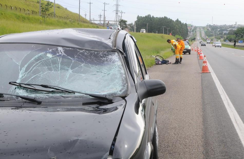 Motorista do Corsa disse que não houve tempo pra frear (Érica Dezonne/AAN)