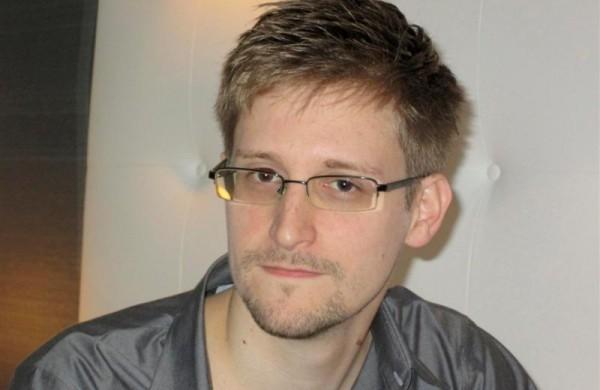 Americano se refugiou na China, depois de ter vazado a informação aos jornais The Guardian e Washington Post (Reprodução)