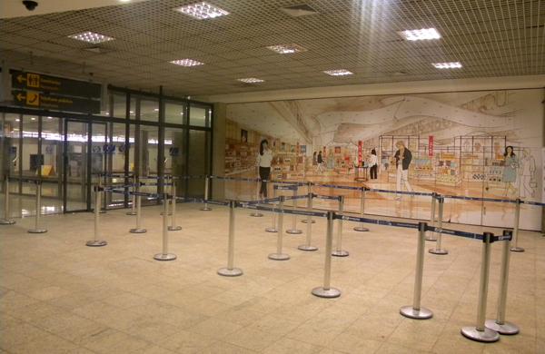 Área reservada para uma das lojas do free shop em Viracopos, no desembarque internacional: Aeroportos Brasil negocia com a Dufry (Divulgação)