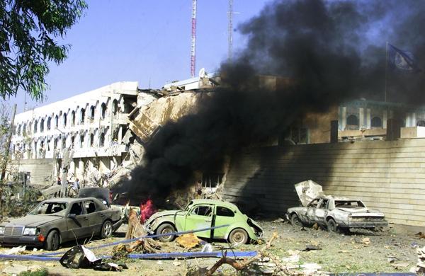 Em 2003 um ataque com proporções semelhantes foi deflagrado no prédio com integrantes da ONU (France Press)