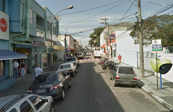 Prisão da suspeita ocorreu na Rua Nove de Julho, no Centro de Vinhedo (Google)
