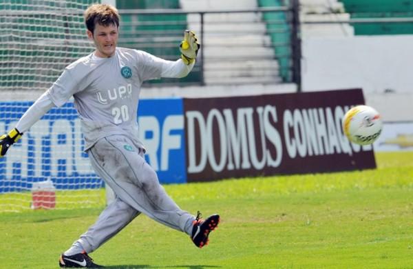 O jogador Renan do Guarani (César Rodrigues/AAN)