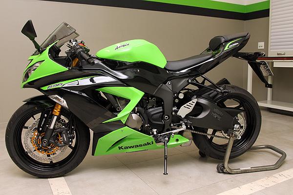 Kawasaki lança ZX-6R 636: mais forte e confortável