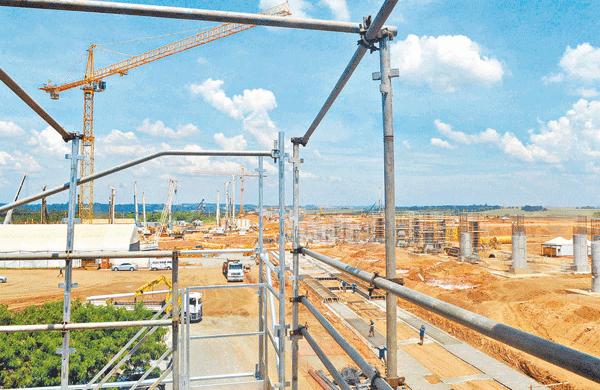 Obras de construção do novo terminal de passageiros do Aeroporto de Viracopos, que receberá conexão com uma das estações de embarque do futuro trem-bala em Campinas (Dominique Torquato/AAN )