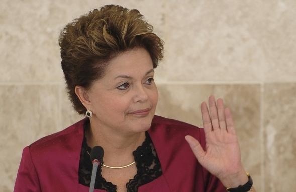 Rousseff não emitiu nenhum comentário durante o discurso sobre o resultado do Produto Interno Bruto (PIB), de 0,9% em 2012 (Agência Brasil )