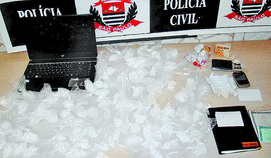 Polícia Civil apreendeu 6,2kg de drogas na operação (Divulgação)