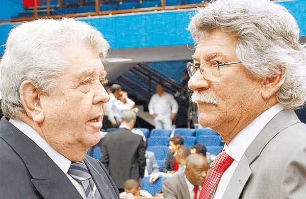 Os vereadores Cid Ferreira e José Carlos Silva, da bancada do PMDB na Câmara: cargos no Executivo (Leandro Ferreira/4fev2013/AAN)