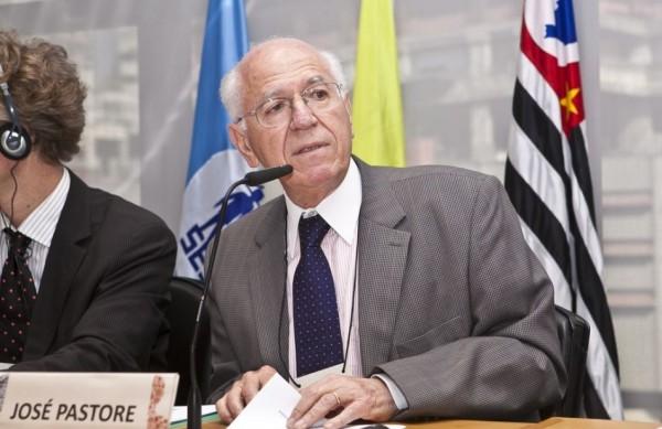 O professor da USP e especialista em relações do trabalho José Pastore (Divulgação)