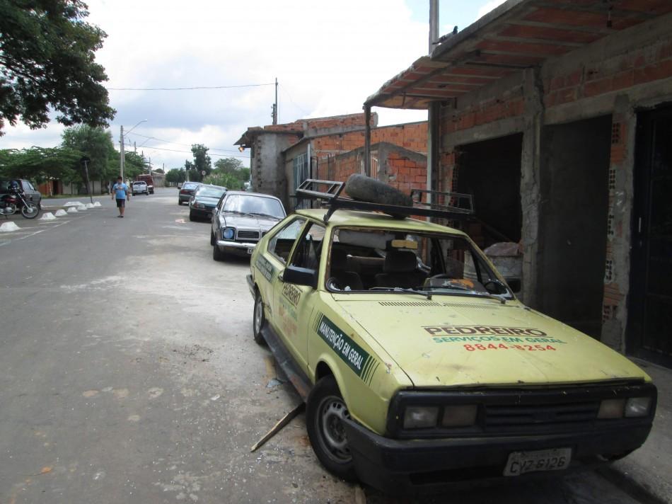 Passat do pedreiro ficou parcialmente destruído (Alenita Ramirez/AAN)