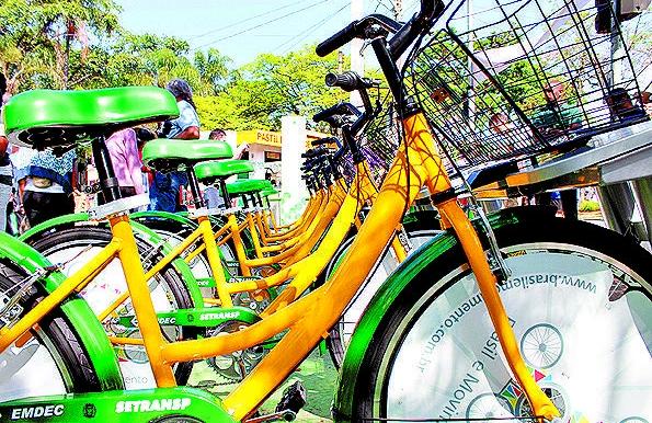 Bicicletas do sistema de aluguel, que será reformulado pela Prefeitura com nova licitação; paralisação imediata foi revista (Cedoc/RAC)