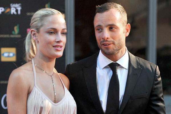 Reeva Steenkamp foi baleada com uma pistola 9mm "registrada em nome do senhor Pistorius" (France Press)