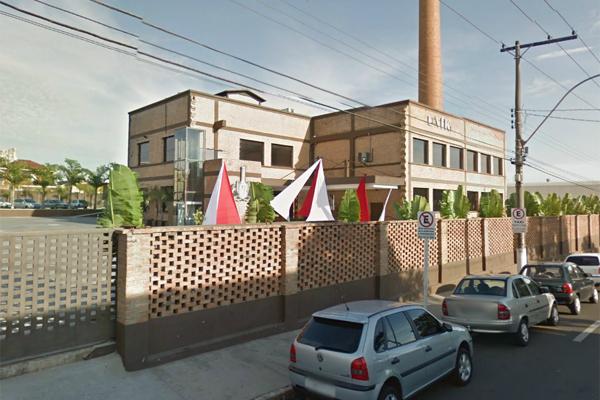 Cerca de mil pessoas brincavam o Carnaval na Unik Club quando o fogo começou na madrugada desta terça (12) (Divulgação)