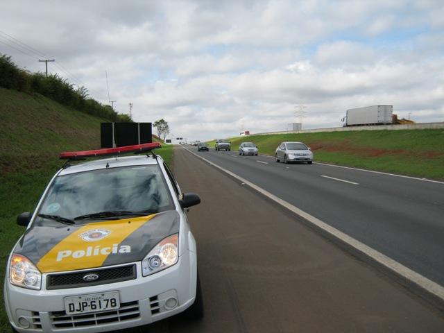 Polícia Rodoviária tem trabalho redobrado durante o feriado (Divulgação)