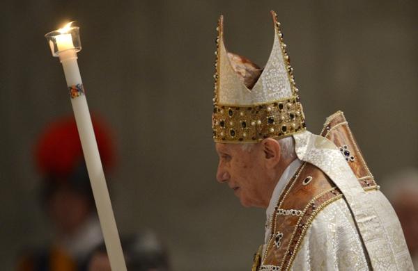 Papa Bento XVI durante celebração de Missa no Vaticano (France Press)