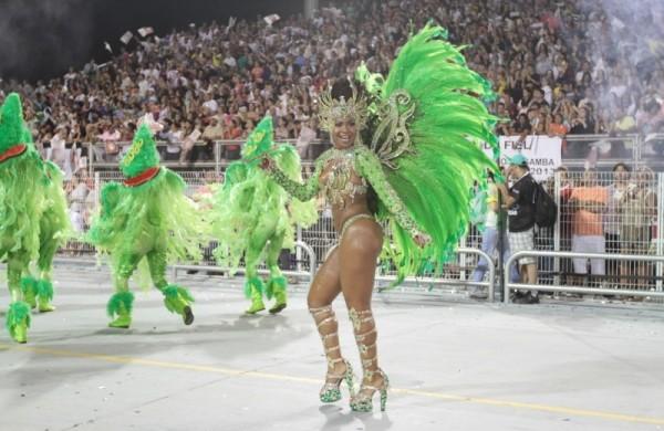 O refrão do samba faz ode à imaginação, à sedução e ao sonho (José Cordeiro/ SPTuris)
