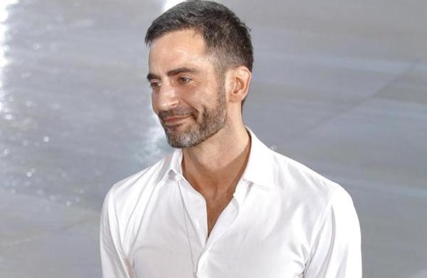 Estilista Marc Jacobs teve data de desfile alterada devido à nevasca (France Press)