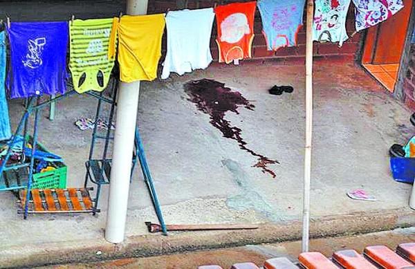 Machado foi deixado no quintal da mulher, onde ela foi golpeada pelo ex (Alair Junior/Portal Mogi Guaçu)