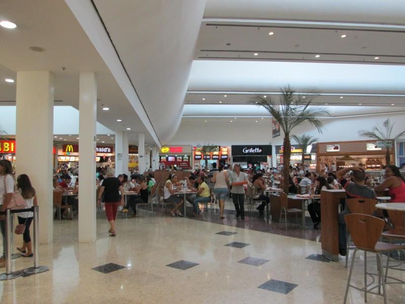 Maioria dos shopping centers vai funcionar normalmente no &uacute;ltimo jogo do Brasil na Copa (Cedoc/RAC)