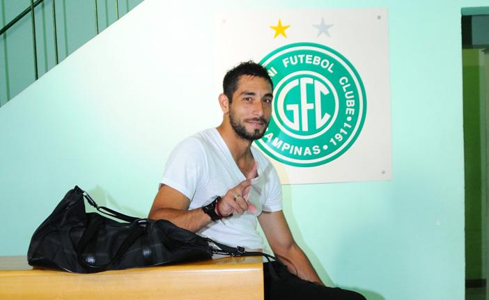 O peruano Cominges fica no Guarani até o fim de 2013 (Elcio Alves/AAN)