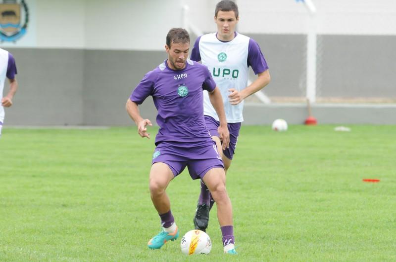 O atacante Michel tem a missão de fazer gols na estreia do Paulista (César Rodrigues/AAN)