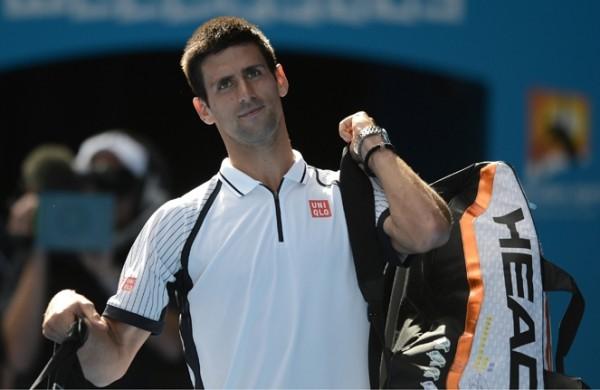 Tenista Djokovic deixa a quadra após vitória no Aberto da Austrália (France Press)