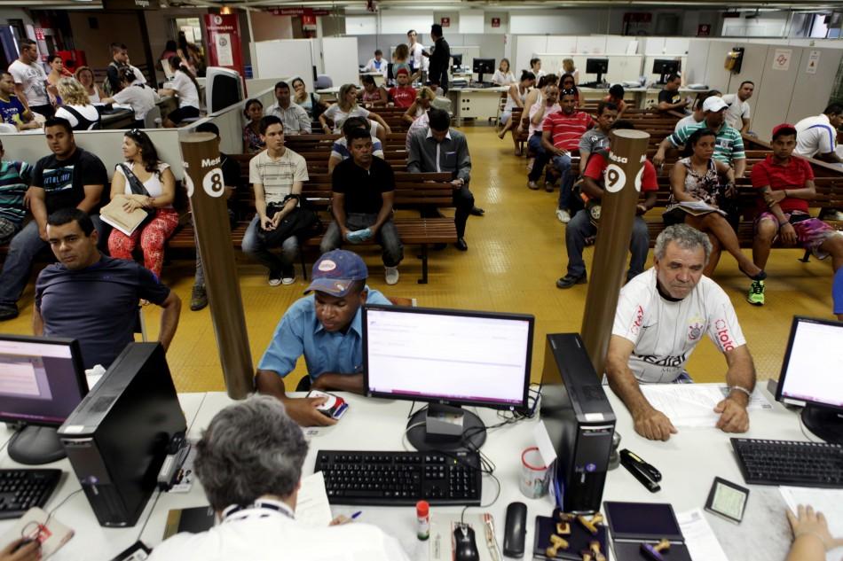 Trabalhadores reclamam que o sistema do seguro-desemprego fica lento ou cai continuamente, impedindo de dar entrada no benef&iacute;cio ( Rodrigo Zanotto/Especial para AAN)