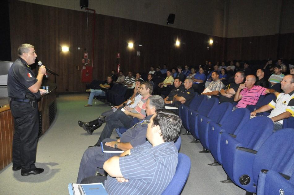 Guardas civis de Indaiatuba foram orientados sobre como proceder para multas os ve&iacute;culos com som alto (Gil Nunes/Prefeitura de Indaiatuba)