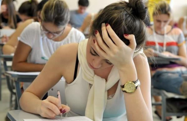 Estudantes durante a segunda fase do Vestibular Unicamp 2014 (Janaína Ribeiro/Especial a AAN )