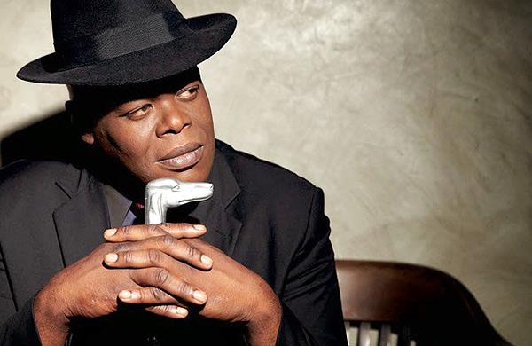Revelado na 2&ordf; temporada do The Voice Brasil, Dom Paulinho traz o suingue da black music a Campinas ( Divulgação)