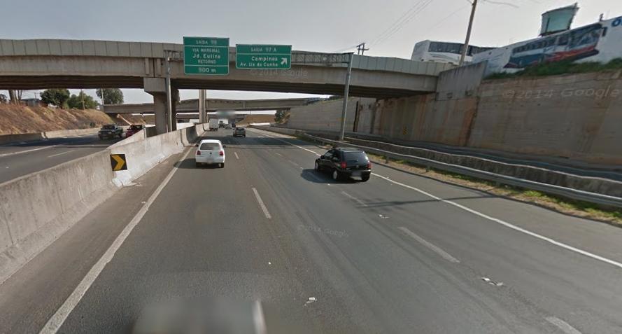 V&iacute;tima foi pular v&atilde;o entre viadutos na Rodovia Anhanguera e caiu de 9,7 metros de altura  ( Cedoc/RAC)