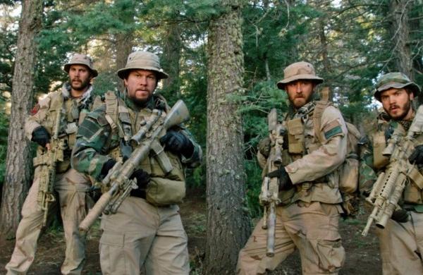 Cena do filme 'O Grande Her&oacute;i', que tem dire&ccedil;&atilde;o de Peter Berg ( Divulgação)