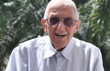 Aos 92 anos, C&ocirc;nego Carlos era exemplo de jovialidade e vitalidade ( Divulgação)